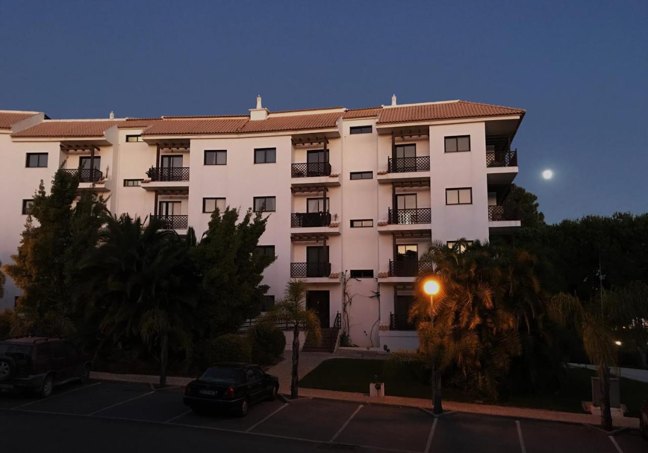 Excellent T2 Apartment With Pools 400M Falesia Beach Albufeira Dış mekan fotoğraf