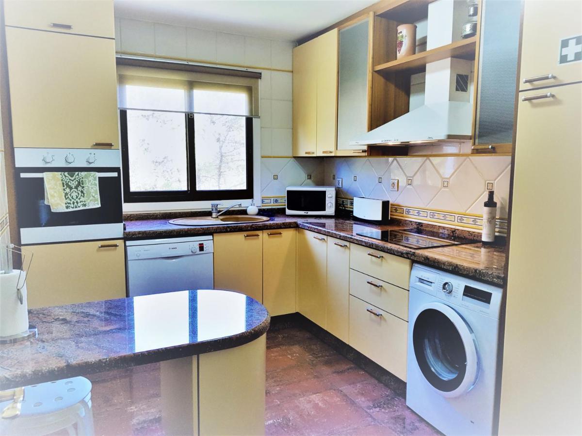 Excellent T2 Apartment With Pools 400M Falesia Beach Albufeira Dış mekan fotoğraf